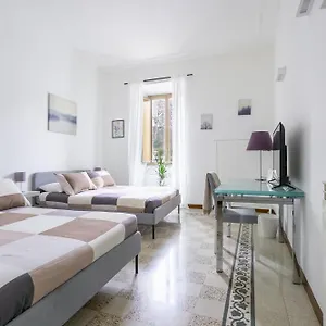 C&y - Prati - Luxury Double With Kitchen Appartamento